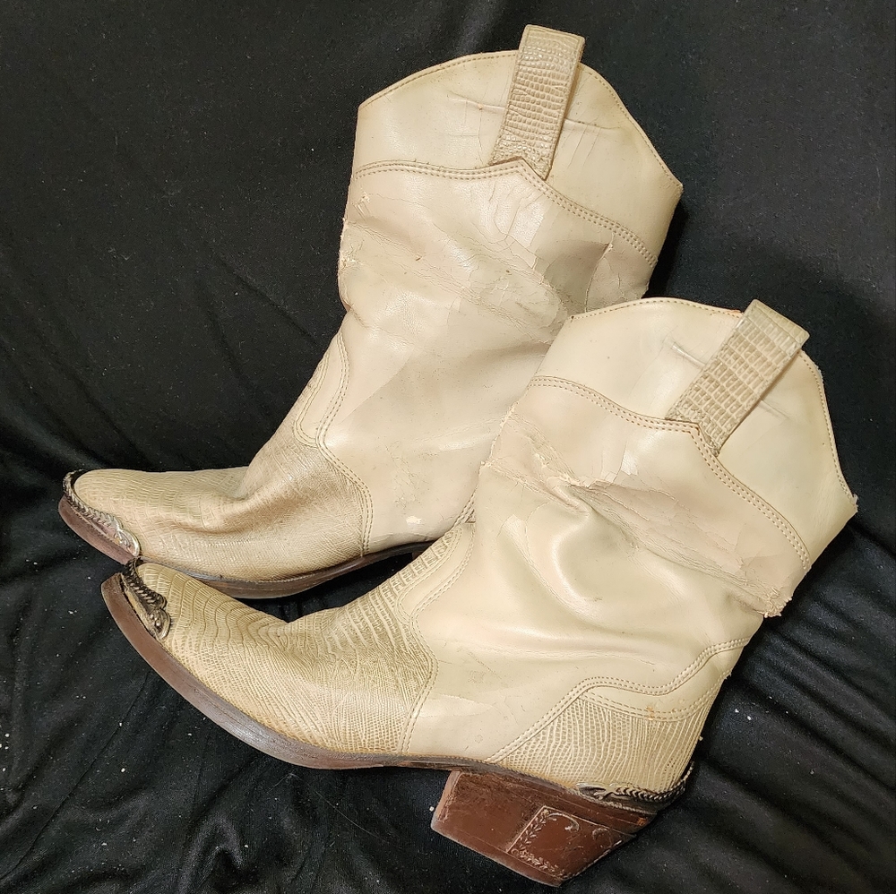 Tan short western boots